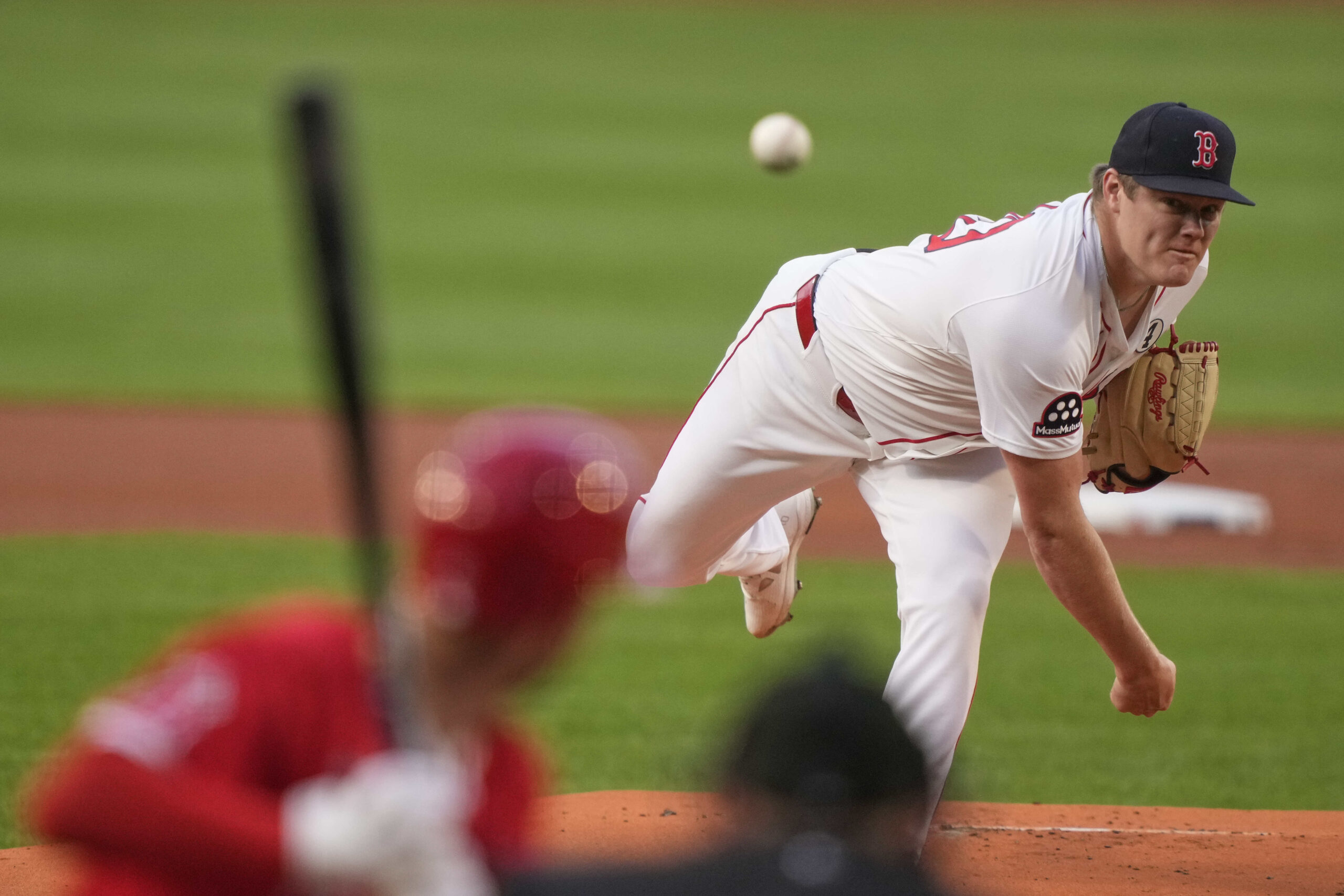 Boston Red Sox starting pitcher Richard Fitts throws to the...