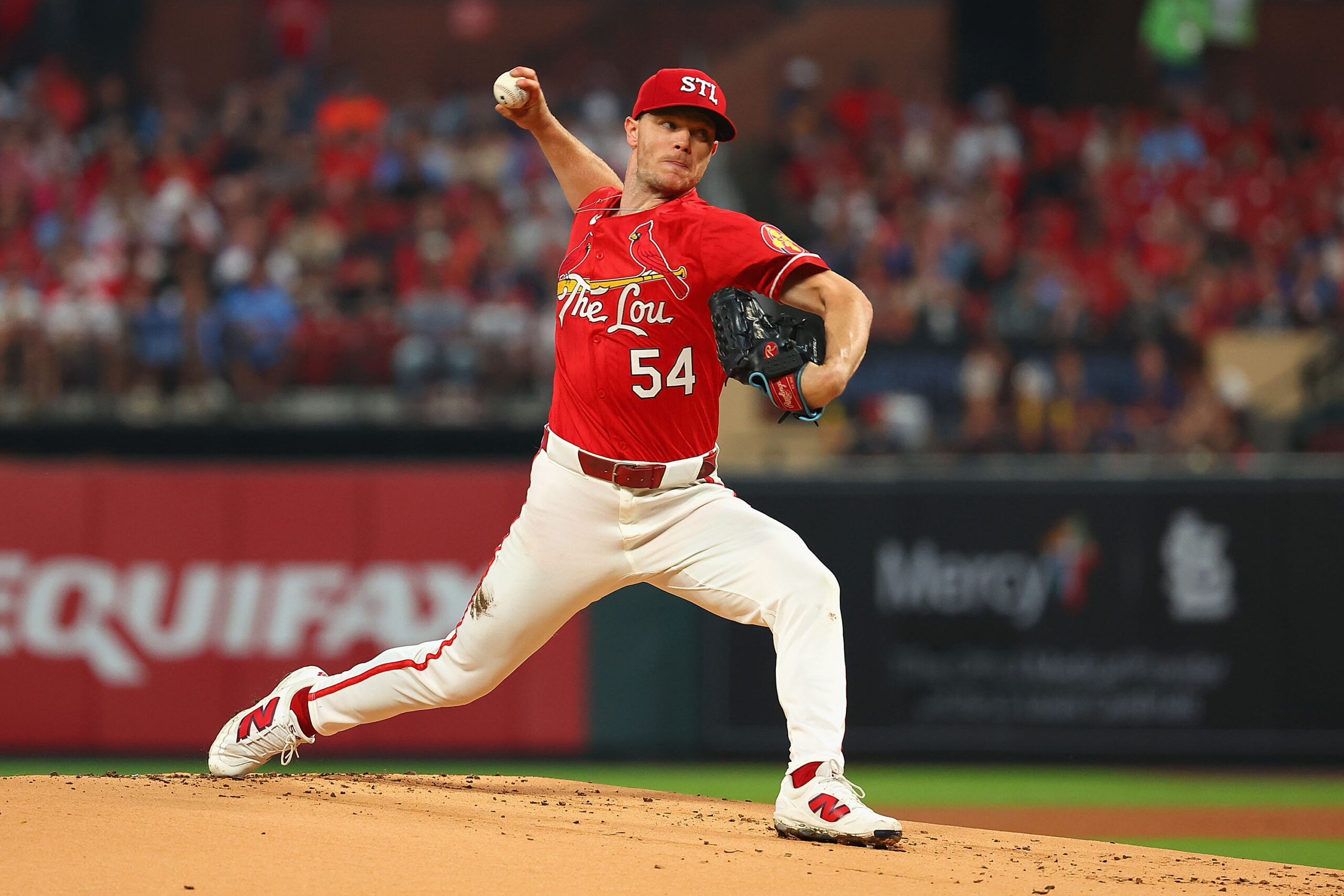 St. Louis Cardinals starting pitcher Sonny Gray throws to the...