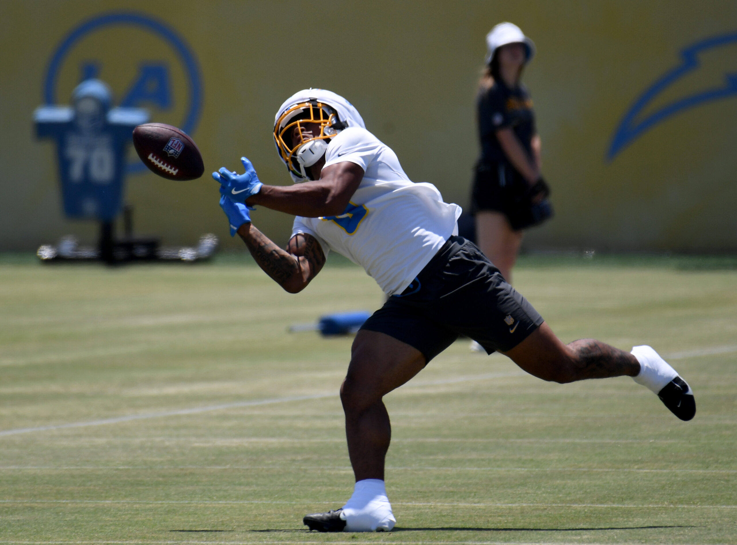 Chargers rookie running back Omarion Hampton goes through drills during...