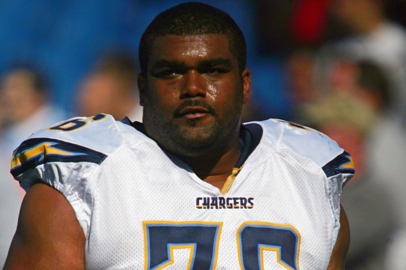 NFL: OCT 19 Chargers at Bills