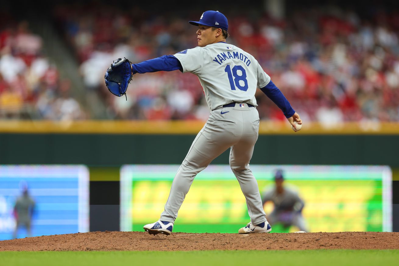 Los Angeles Dodgers v Cincinnati Reds