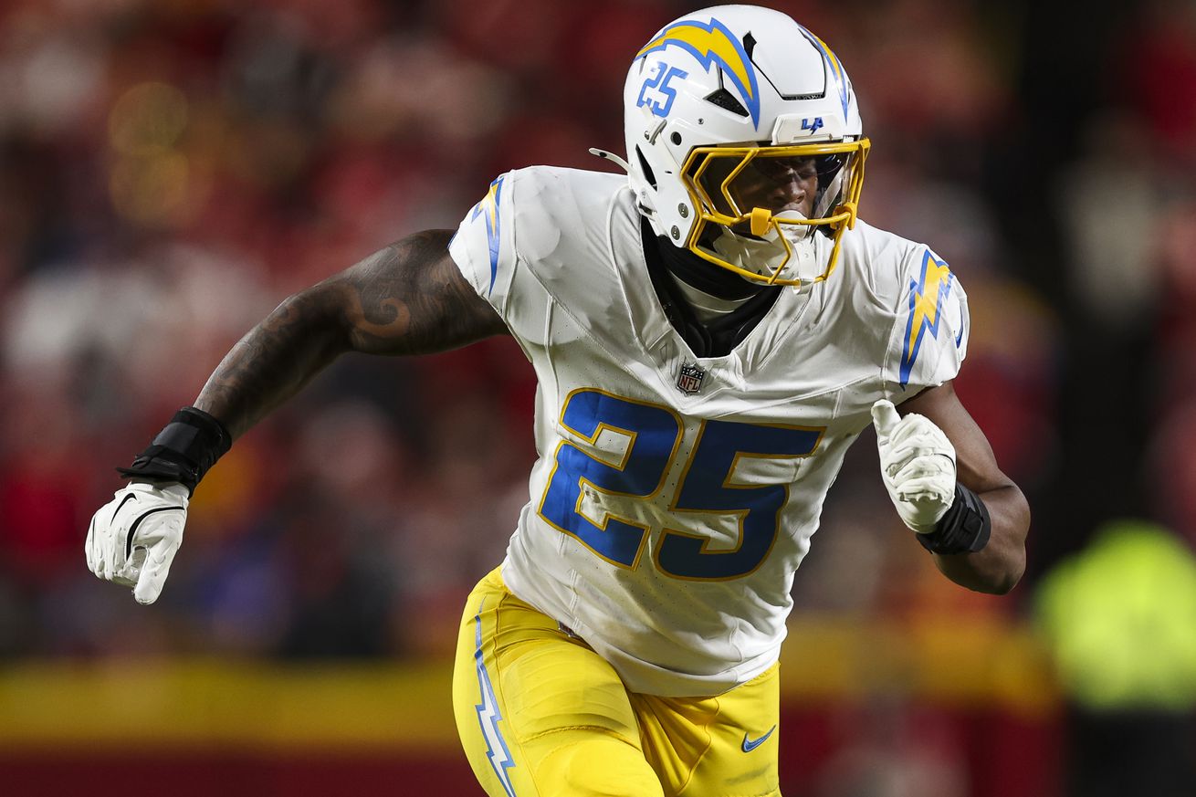 Los Angeles Chargers v Kansas City Chiefs