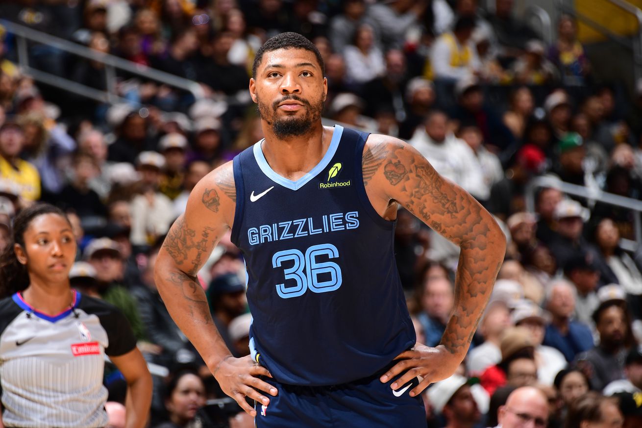 Memphis Grizzlies v Los Angeles Lakers