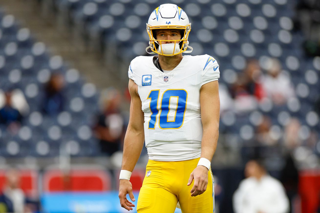 AFC Wild Card Playoffs: Los Angeles Chargers v Houston Texans