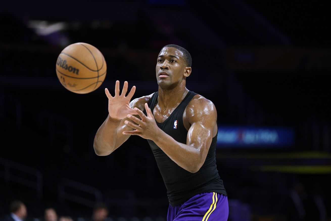 Brooklyn Nets v Los Angeles Lakers