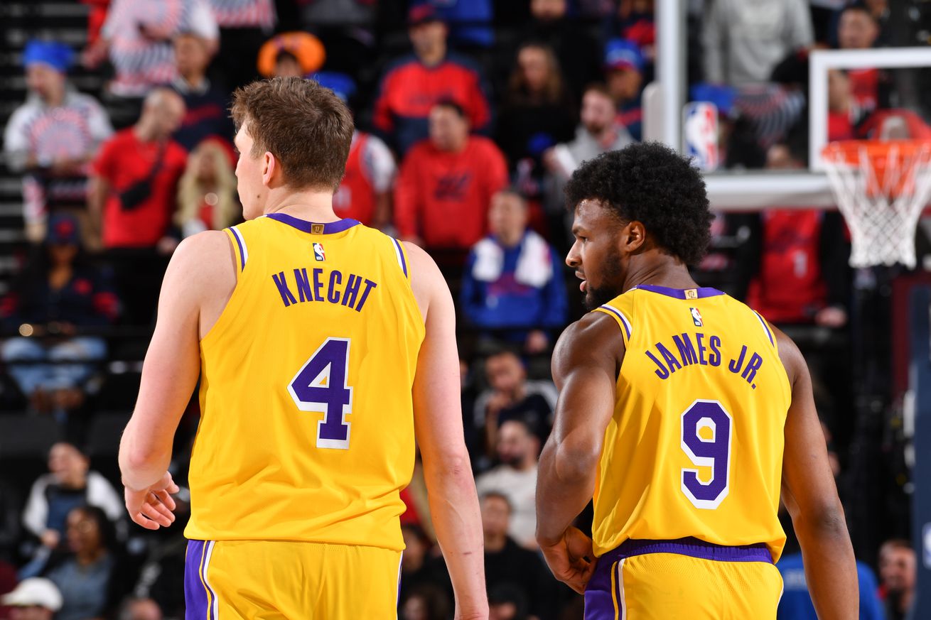 Los Angeles Lakers v Los Angeles Clippers