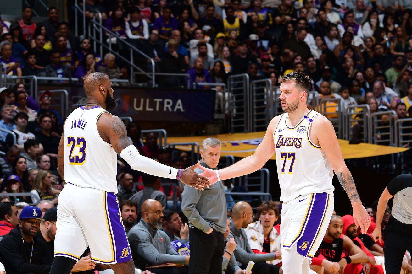 Chicago Bulls v Los Angeles Lakers
