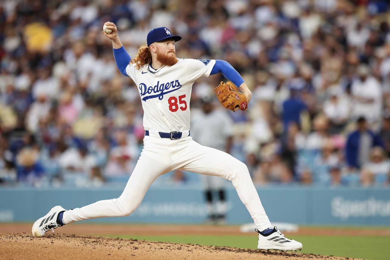 Chicago White Sox v Los Angeles Dodgers