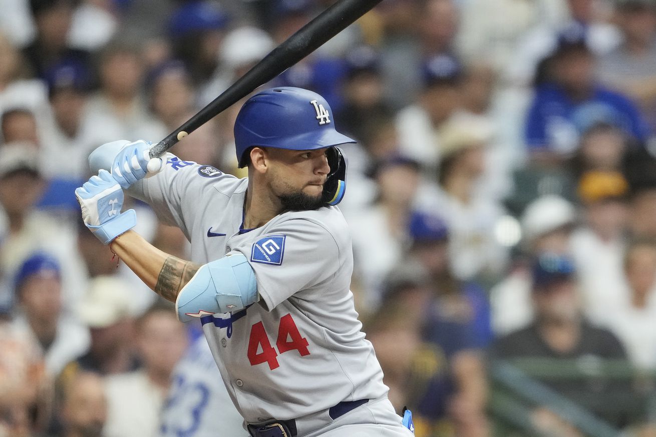 Los Angeles Dodgers v Milwaukee Brewers