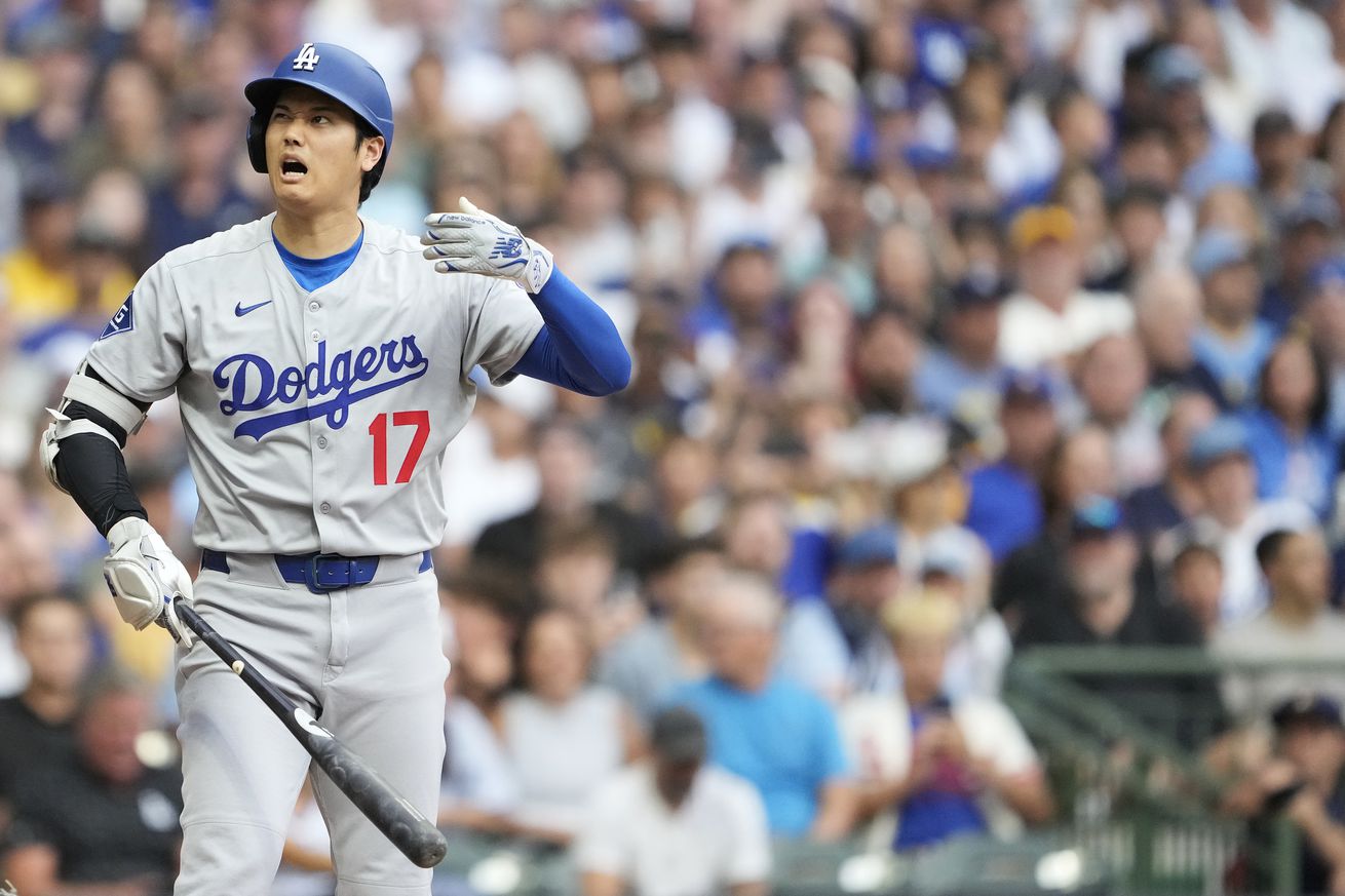 Los Angeles Dodgers v Milwaukee Brewers