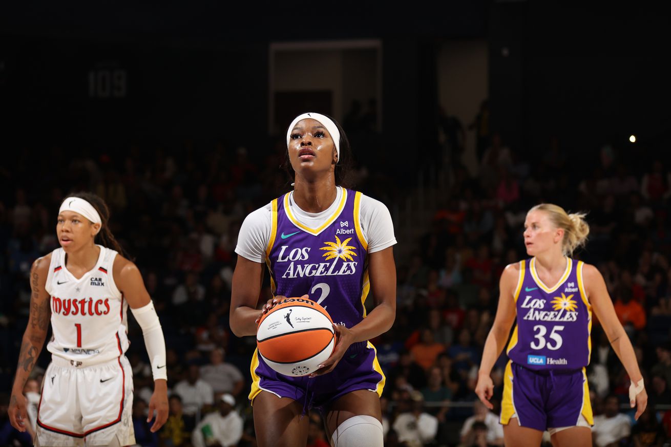 Los Angeles Sparks v Washington Mystics
