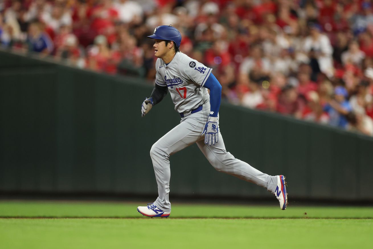 Los Angeles Dodgers v Cincinnati Reds