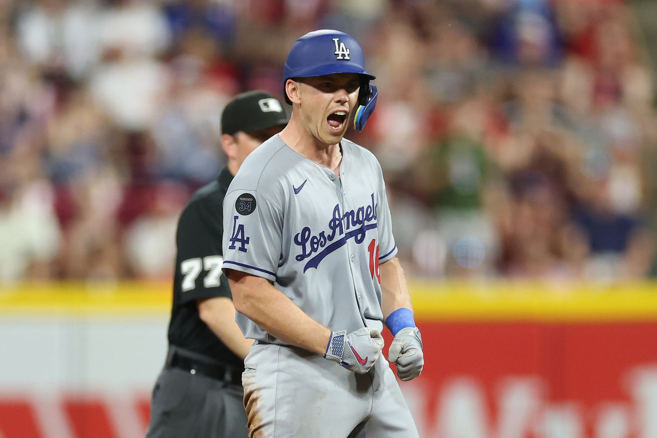 Los Angeles Dodgers v Cincinnati Reds
