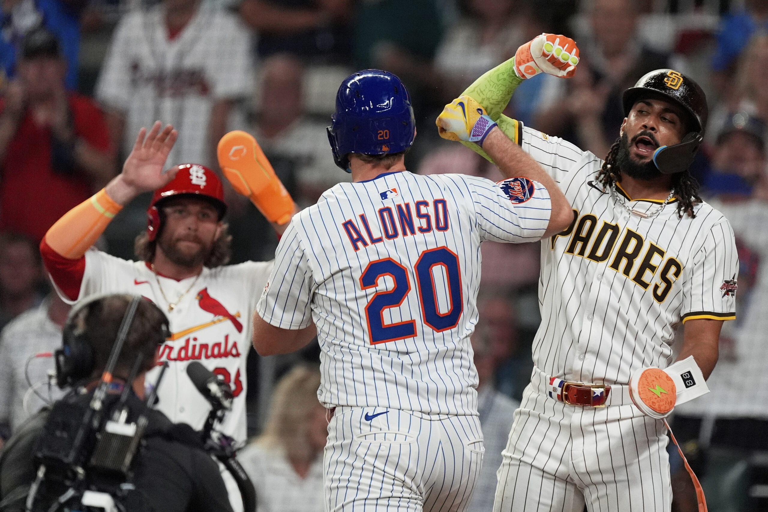 The New York Mets’ Pete Alonso celebrates his three-run home...