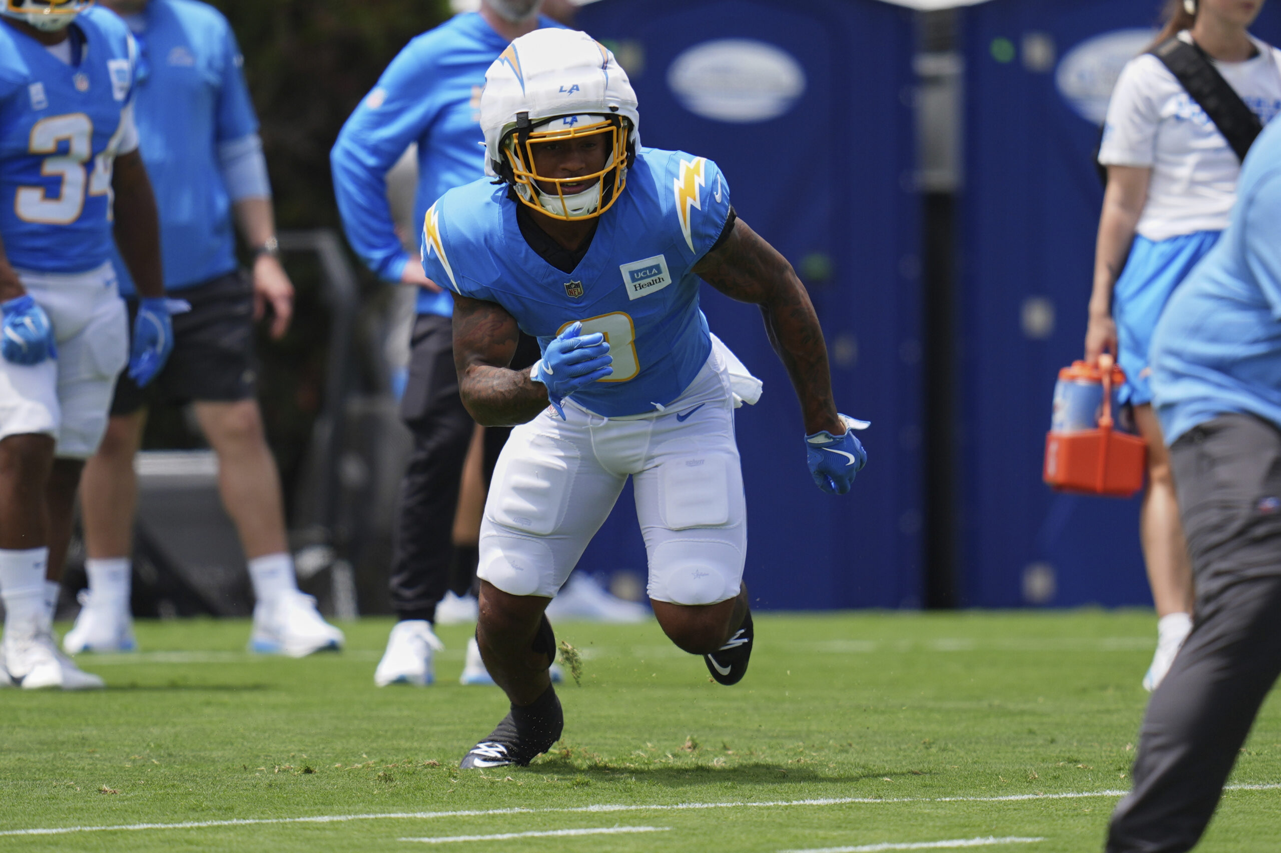 Chargers rookie running back Omarion Hampton goes through a drill...