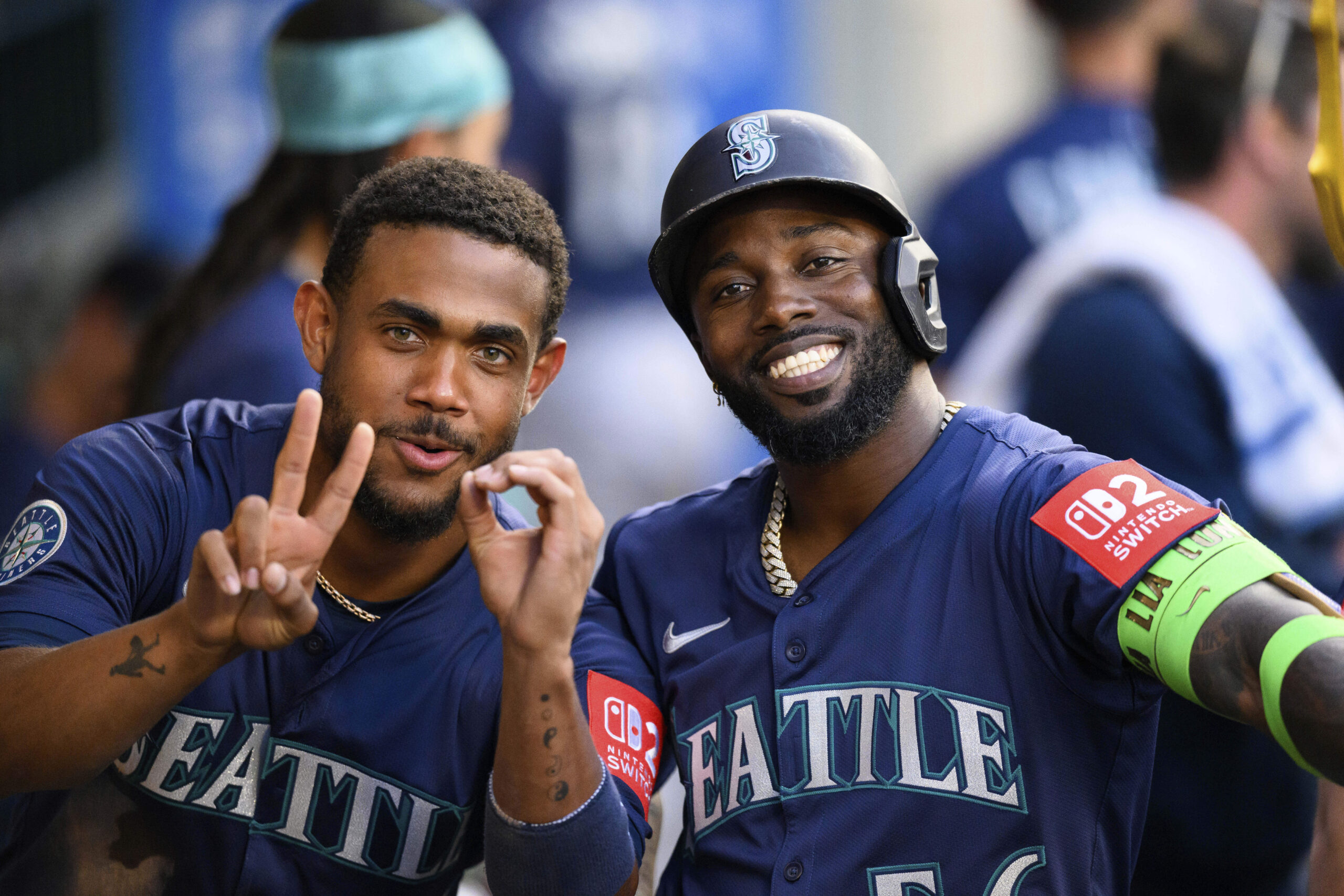 Seattle Mariners Randy Arozarena, right, poses with Seattle Mariners Julio...