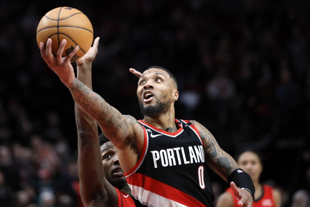 Damian Lillard is heading back to the Portland Trailblazers to end his career.