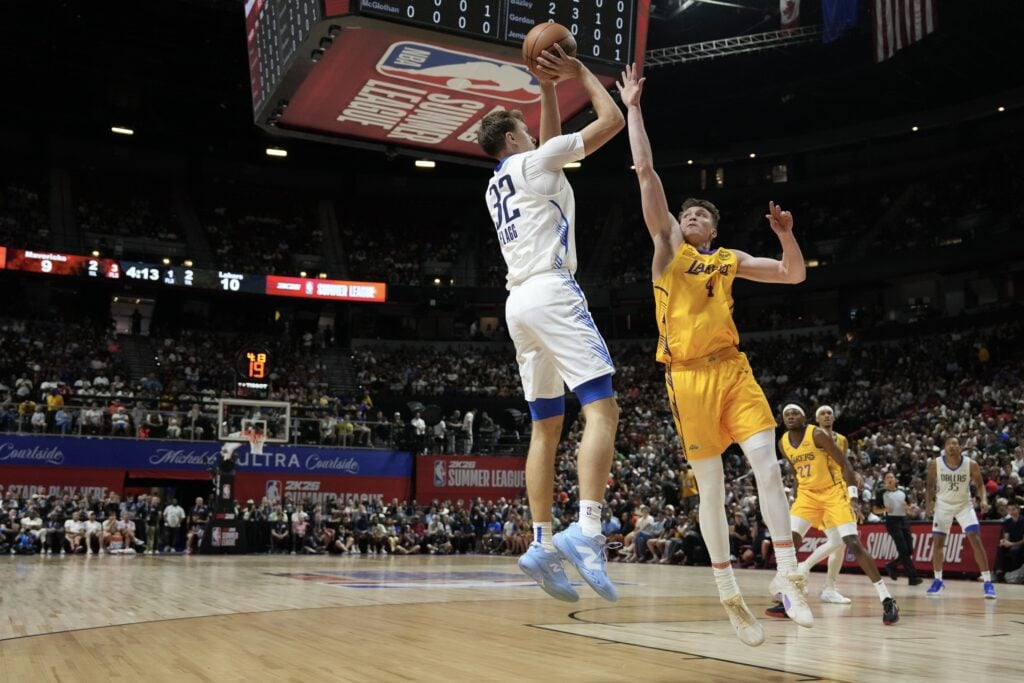 Dalton knecht struggled in the summer league 