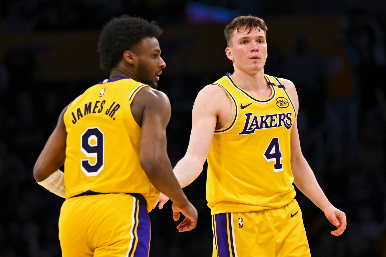 NBA: Milwaukee Bucks at Los Angeles Lakers