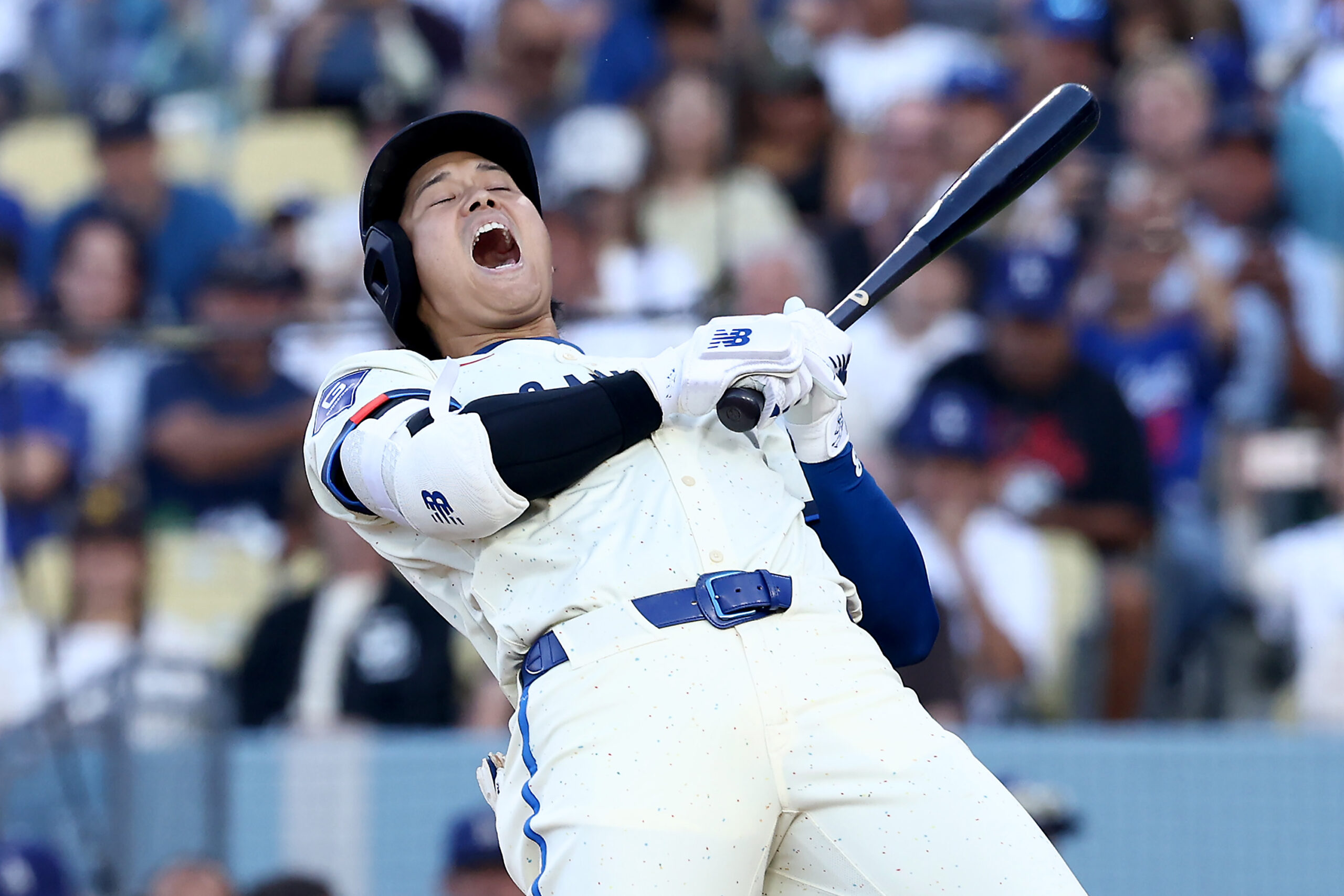 LOS ANGELES, CALIFORNIA – AUGUST 16: Shohei Ohtani #17 of...