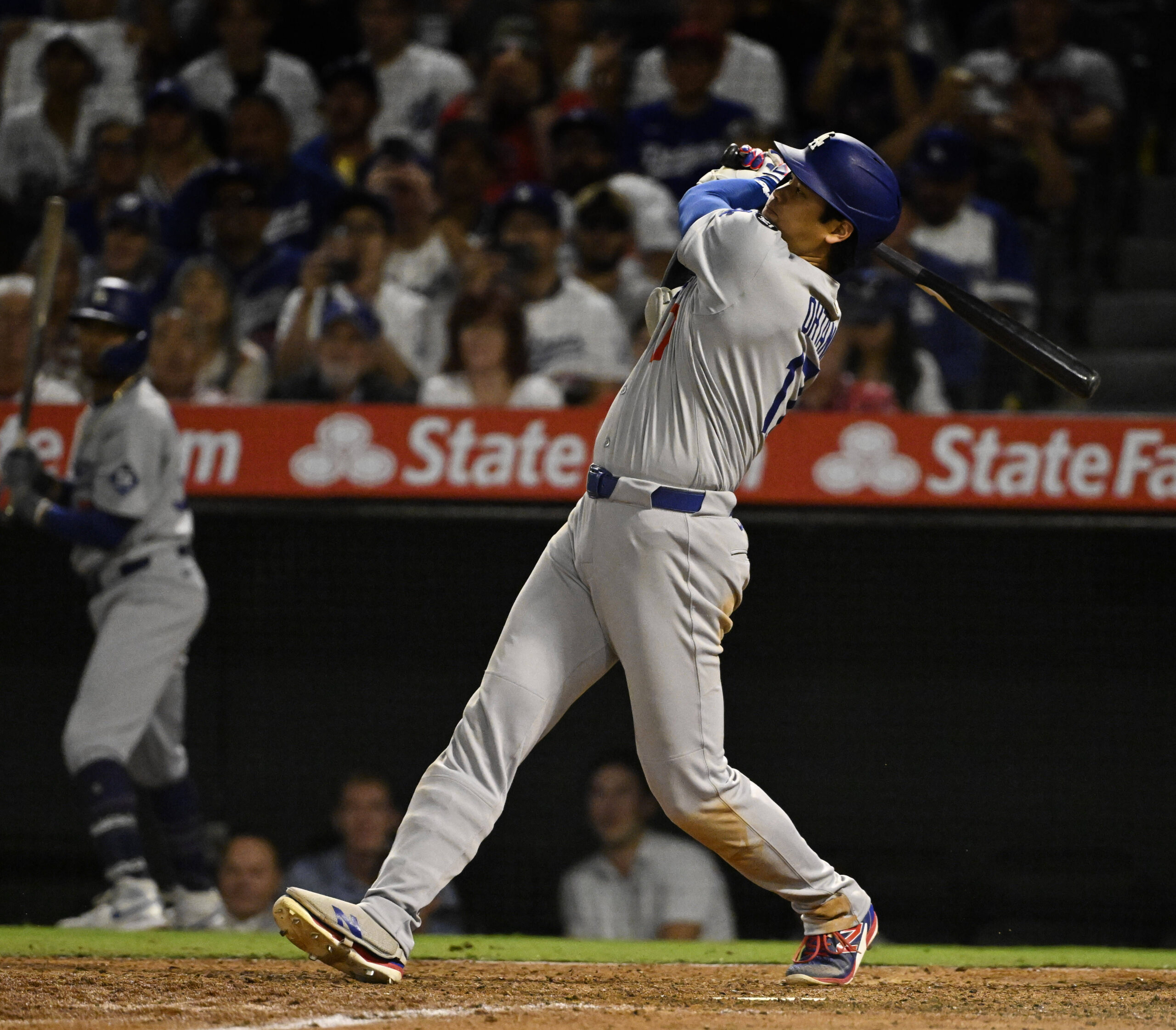 Dodgers star Shohei Ohtani hits a go-ahead solo home run...
