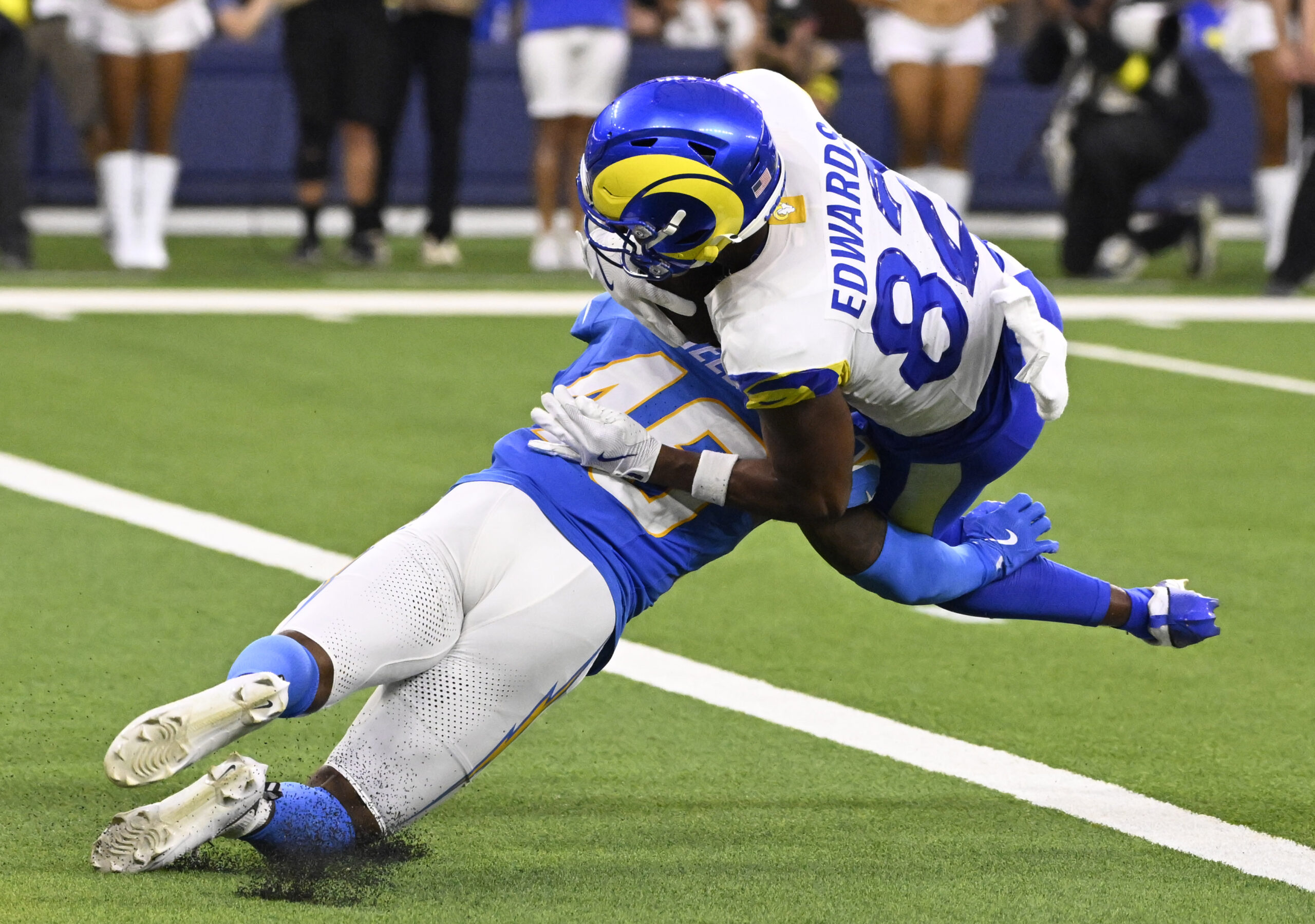 Wide receiver Tru Edwards #82 of the Rams catches pass...
