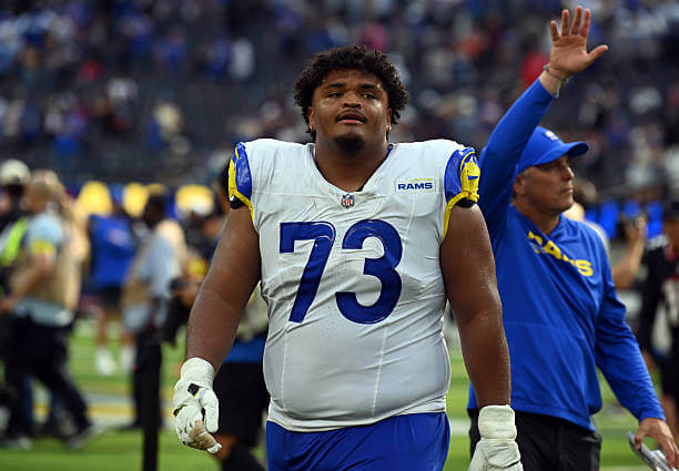 INGLEWOOD, CA - SEPTEMBER 07: Los Angeles Rams lineman Steve Avila heads toward the locker room after 14 - 9 win of game featuring the Houston Texans and the Los Angeles Rams on September 7, 2025 at SoFi Stadium in Inglewood, CA. (Photo by John Rivera/Icon Sportswire via Getty Images) Steve Avila, Rams, Texans