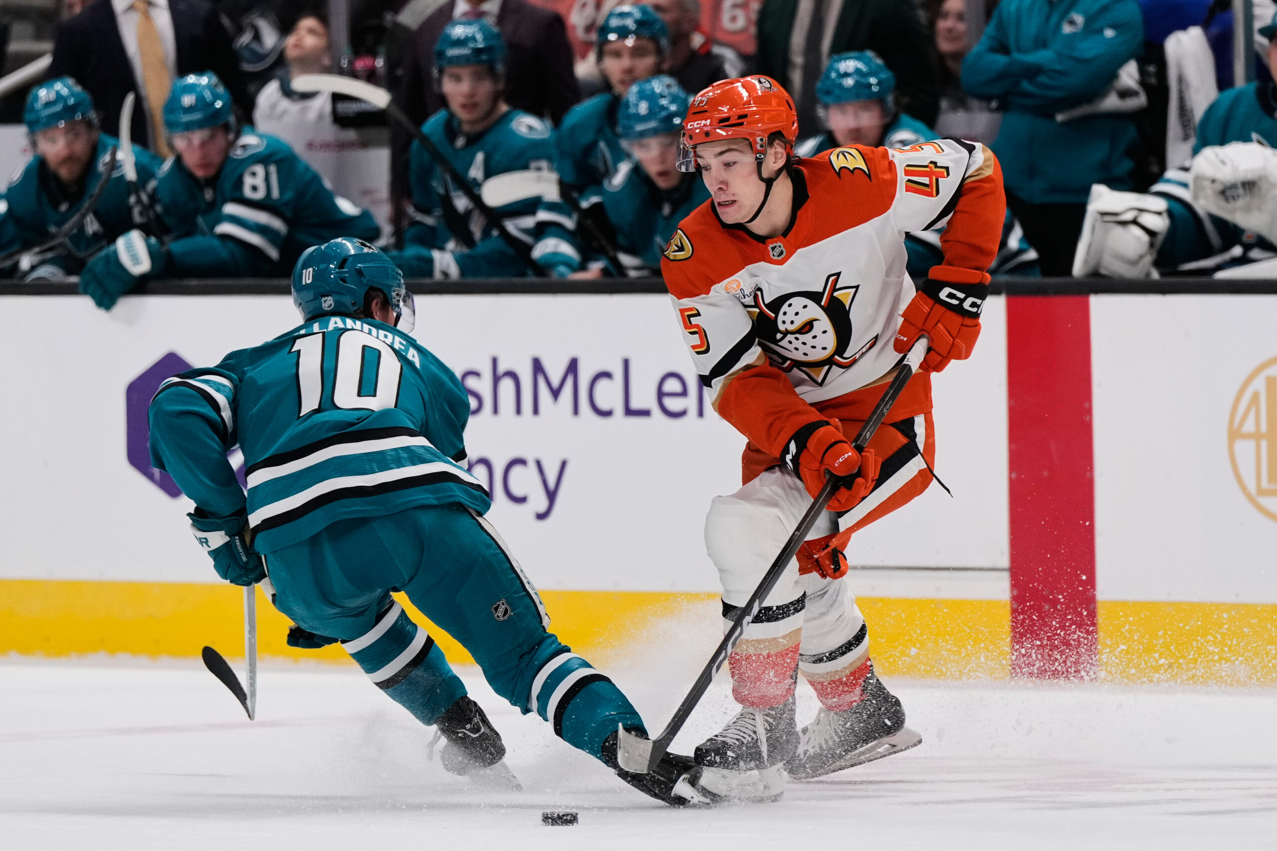 Ducks right wing Beckett Sennecke (45) moves the puck while...