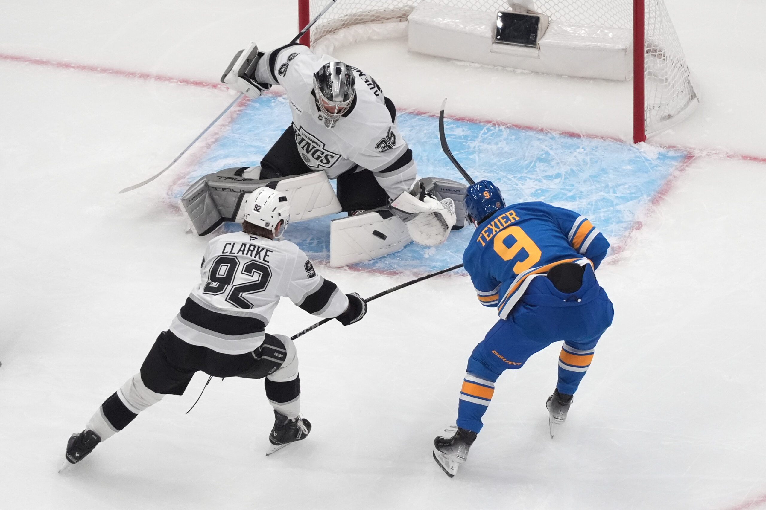 The St. Louis Blues’ Alexandre Texier (9) is unable to...