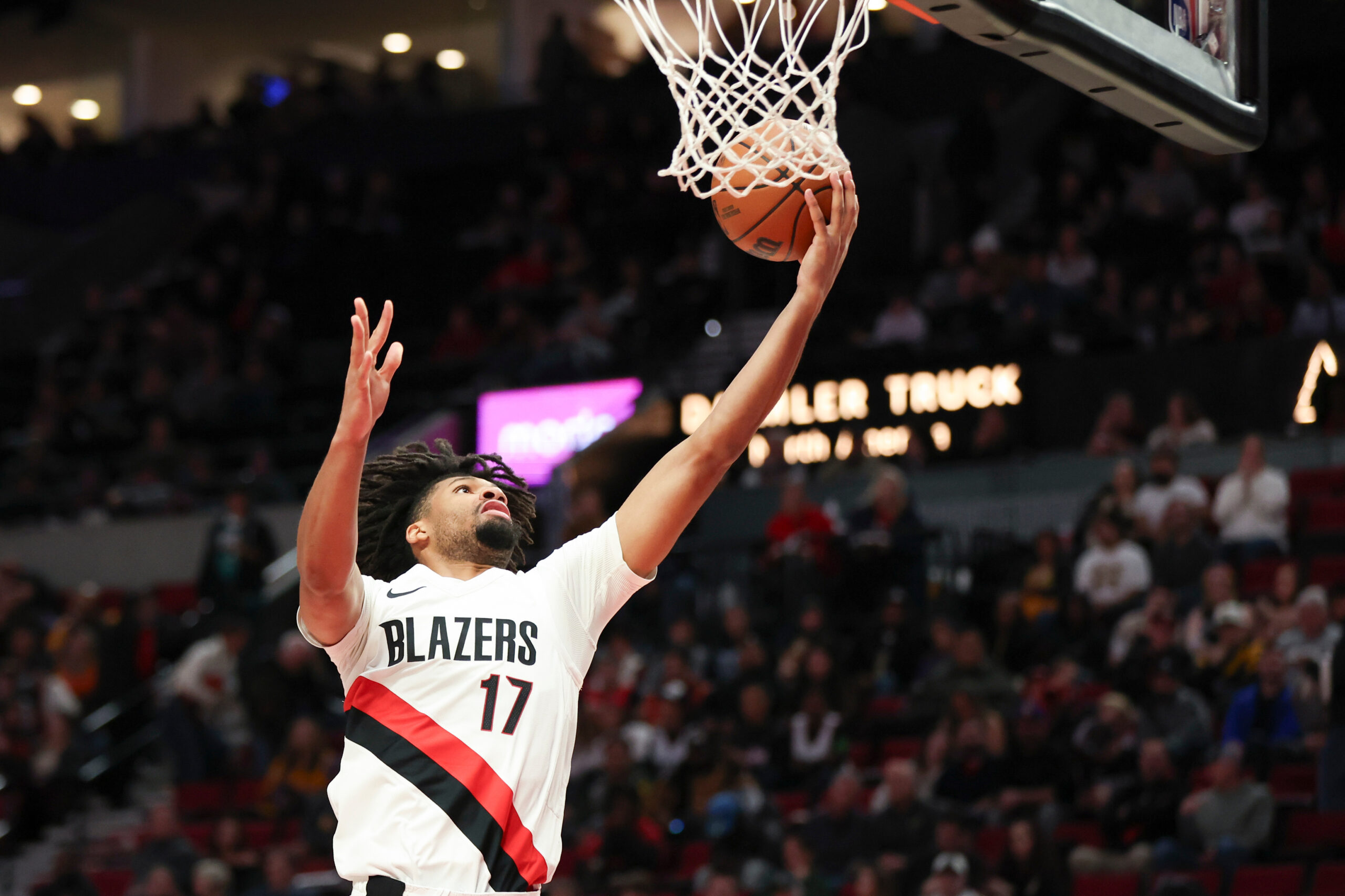 Portland Trail Blazers guard Shaedon Sharpe (17) drives to the...