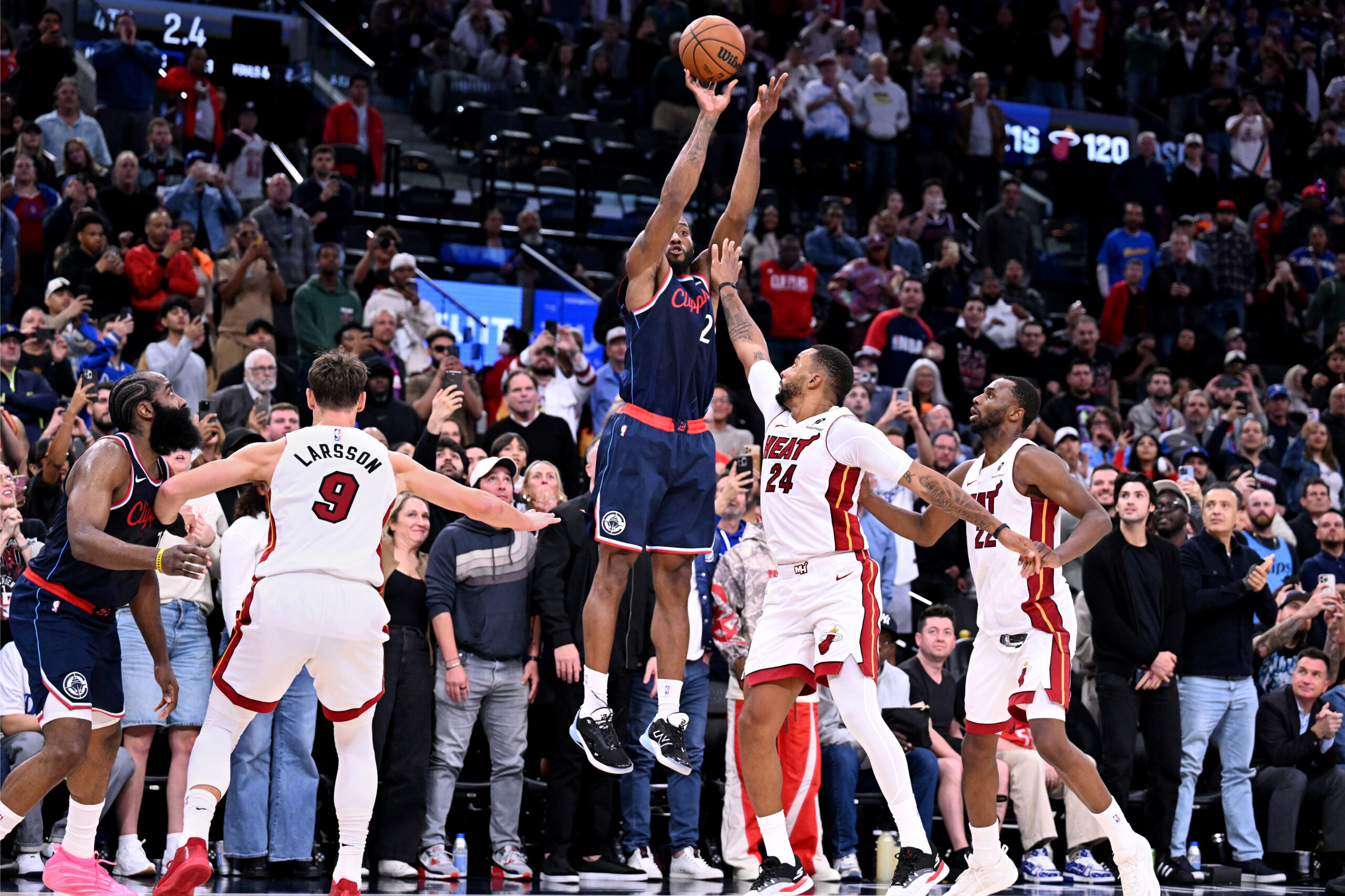 Clippers forward Kawhi Leonard attempts a potential game-winning shot but...