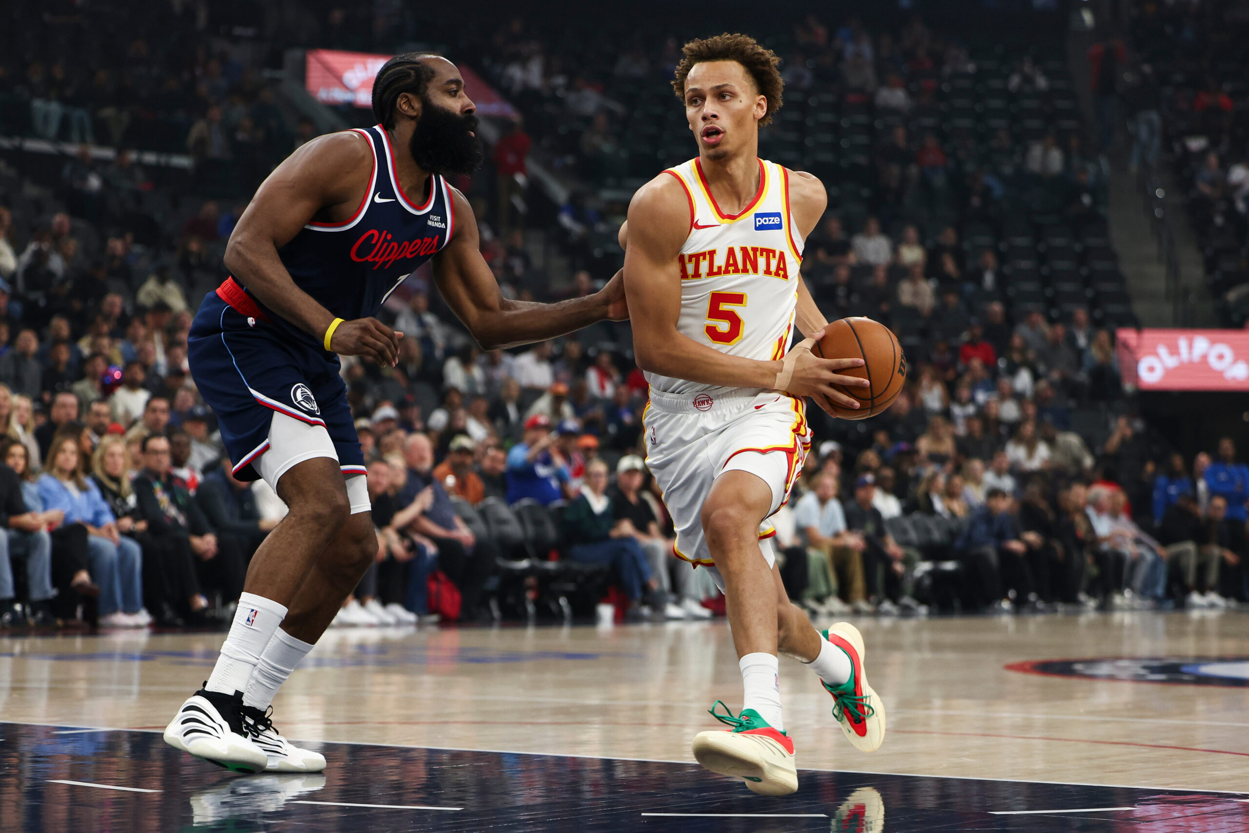Atlanta Hawks guard Dyson Daniels (5) drives against Clippers guard...