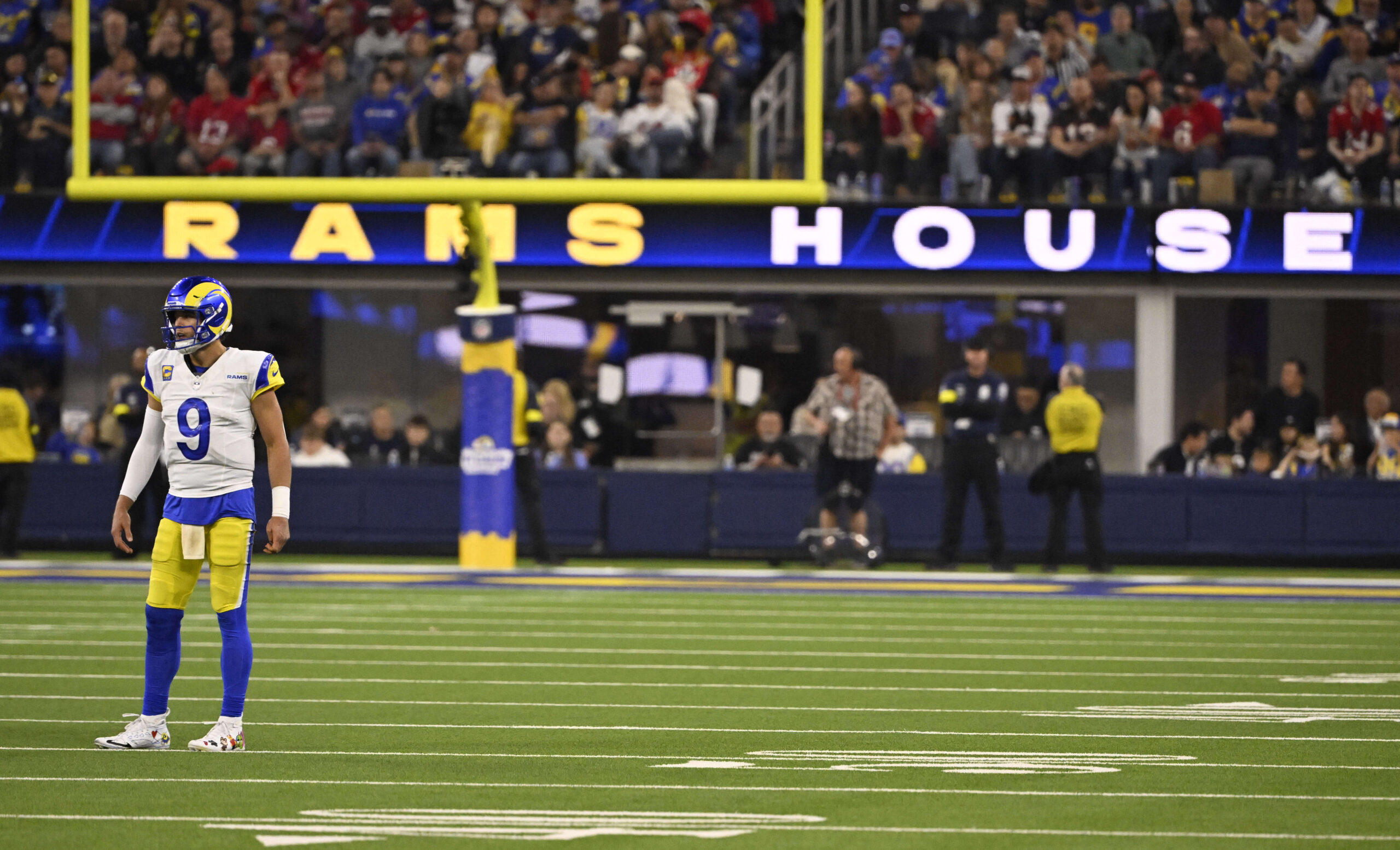 Quarterback Matthew Stafford (9) of the Rams looks on against...