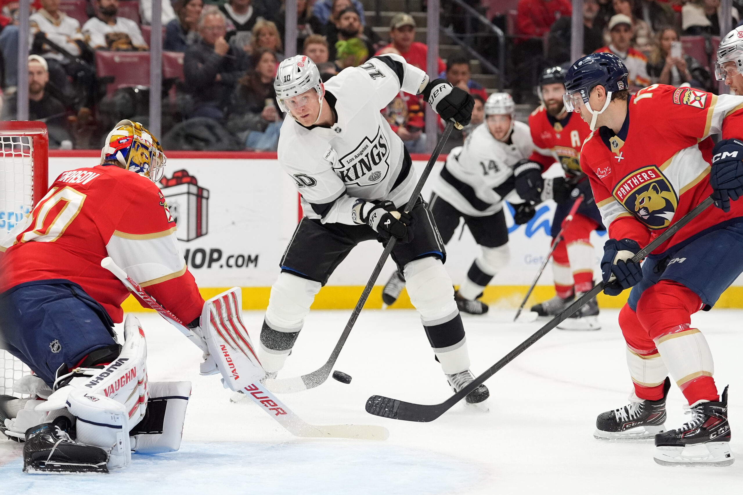 Kings right wing Corey Perry (10) looks for a potential...