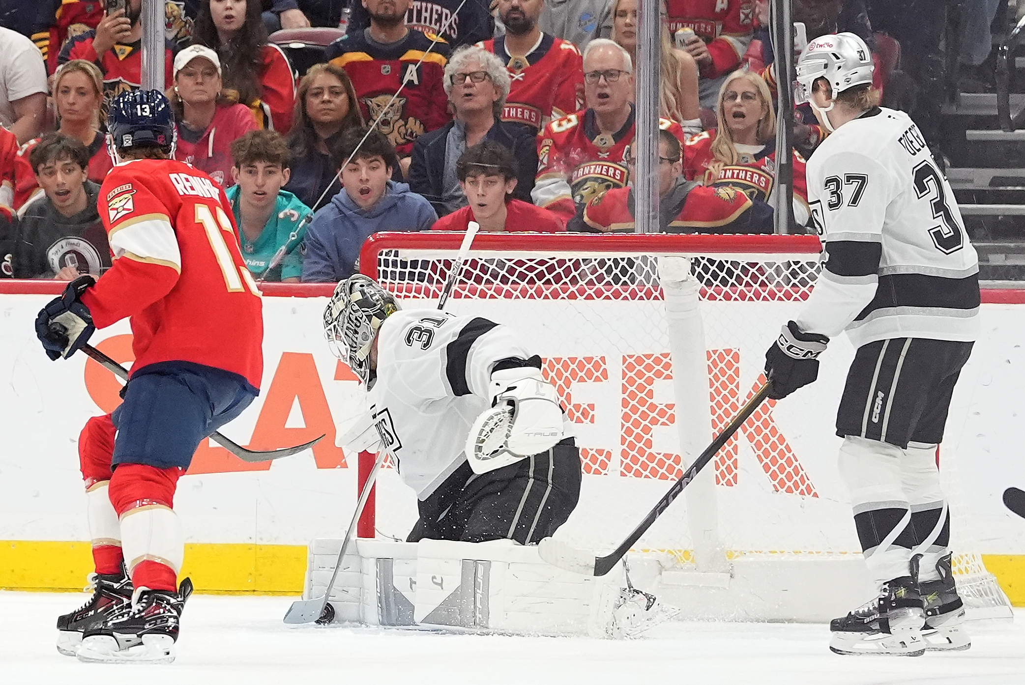 Florida Panthers fans react as Kings goaltender Anton Forsberg (31)...