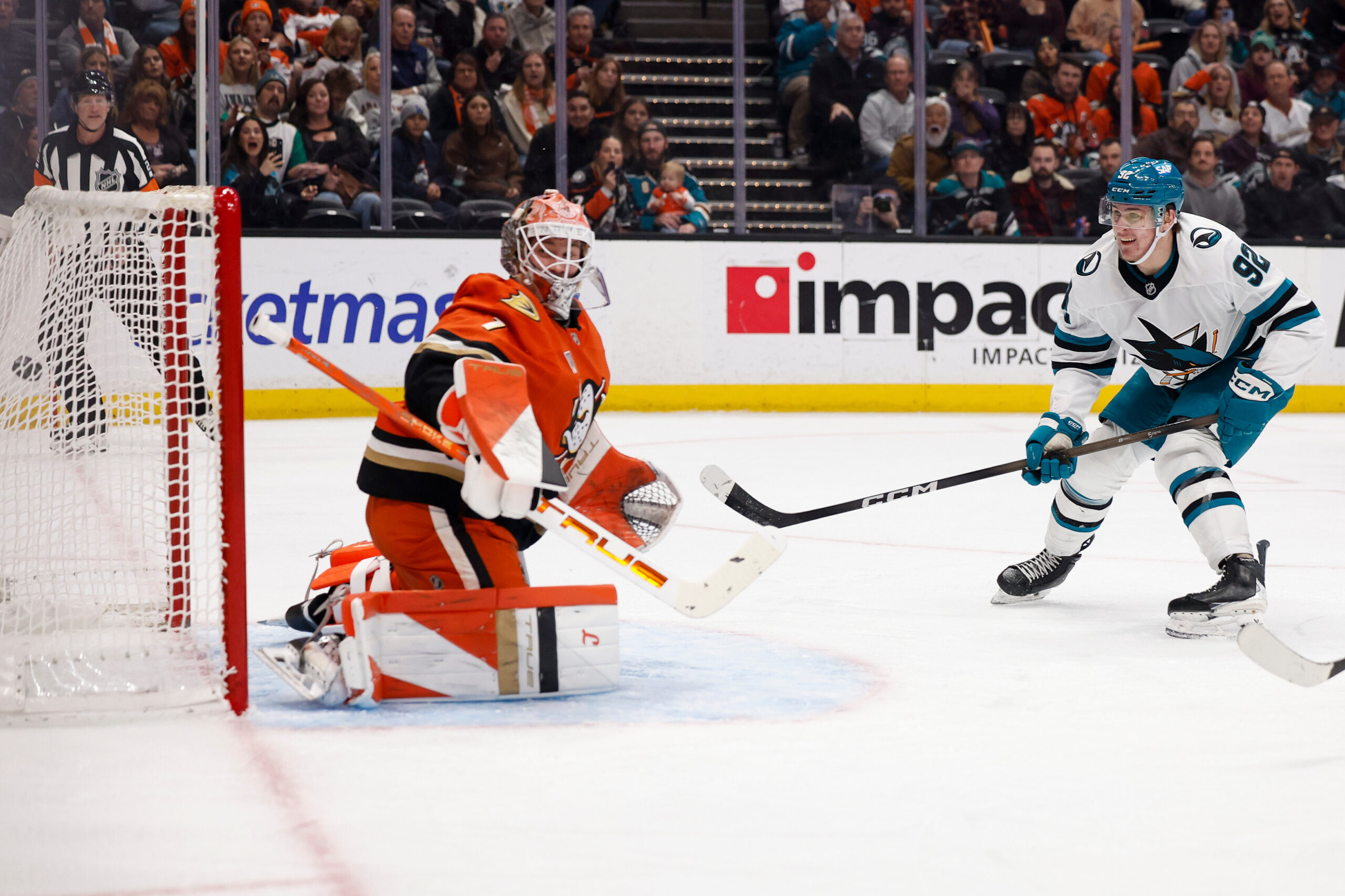 San Jose Sharks left wing Igor Chernyshov, right, scores past...