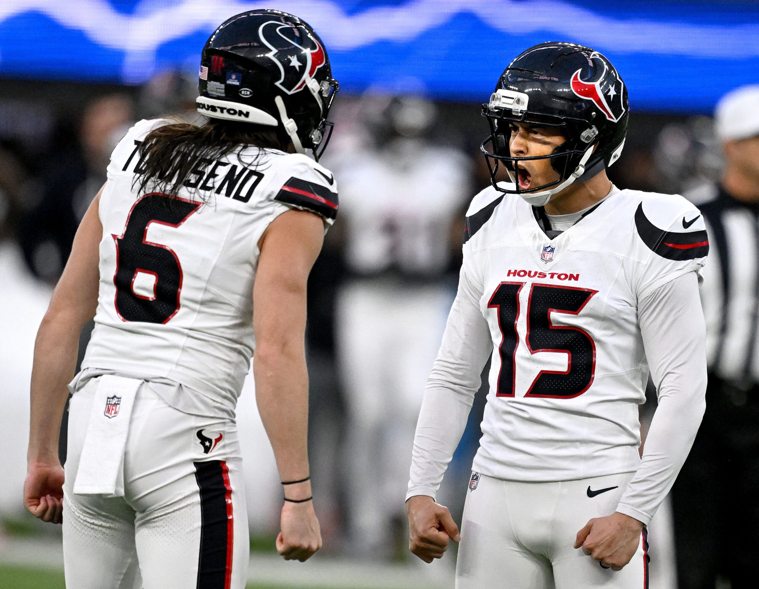 Texan kicker Ka’imi Fairbairn (15) reacts to teammate Tommy Townsend...
