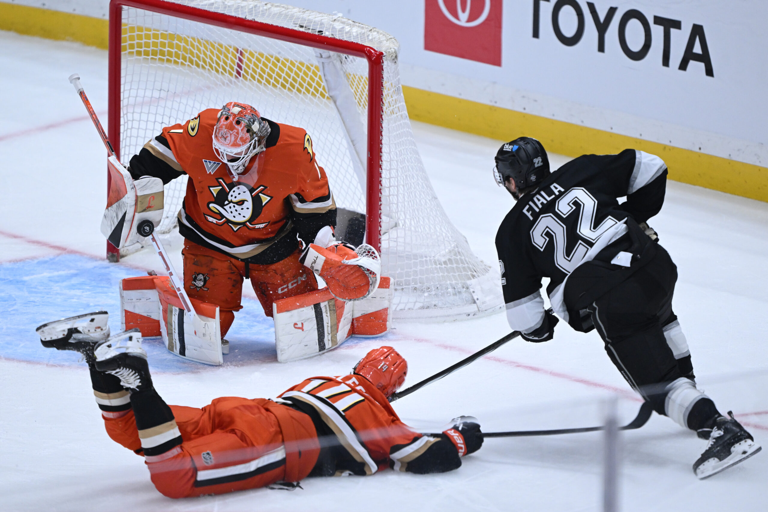 Ducks goaltender Lukas Dostal (1) blocks a shot by the...
