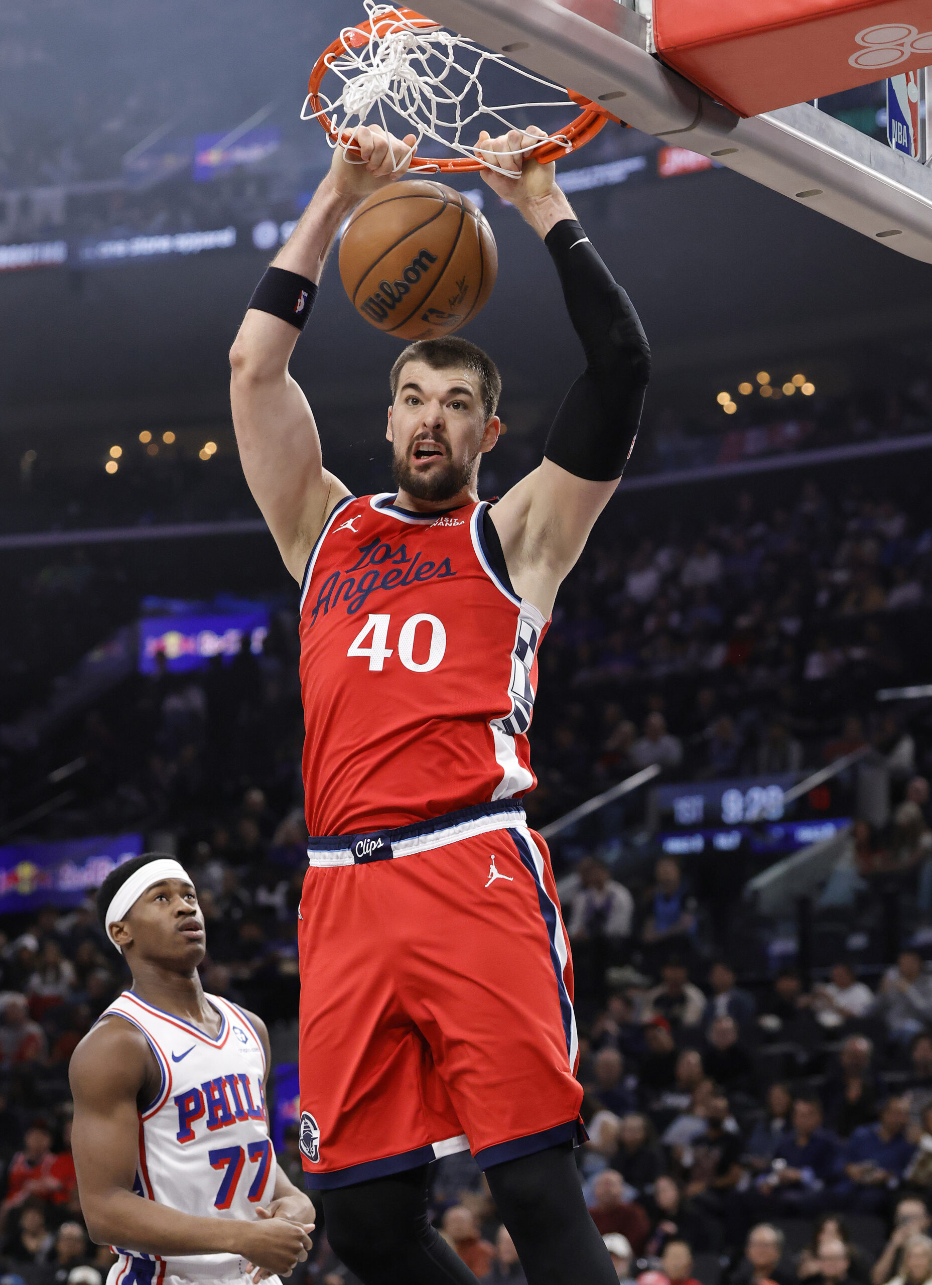 Clippers center Ivica Zubac dunks during the second half of...